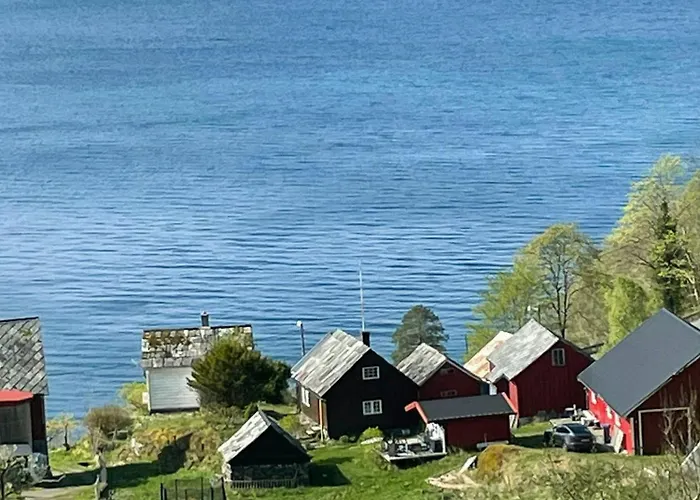 Historic Farm With Sea View Over Bjornefjorden * Tveit (Vest-Agder)